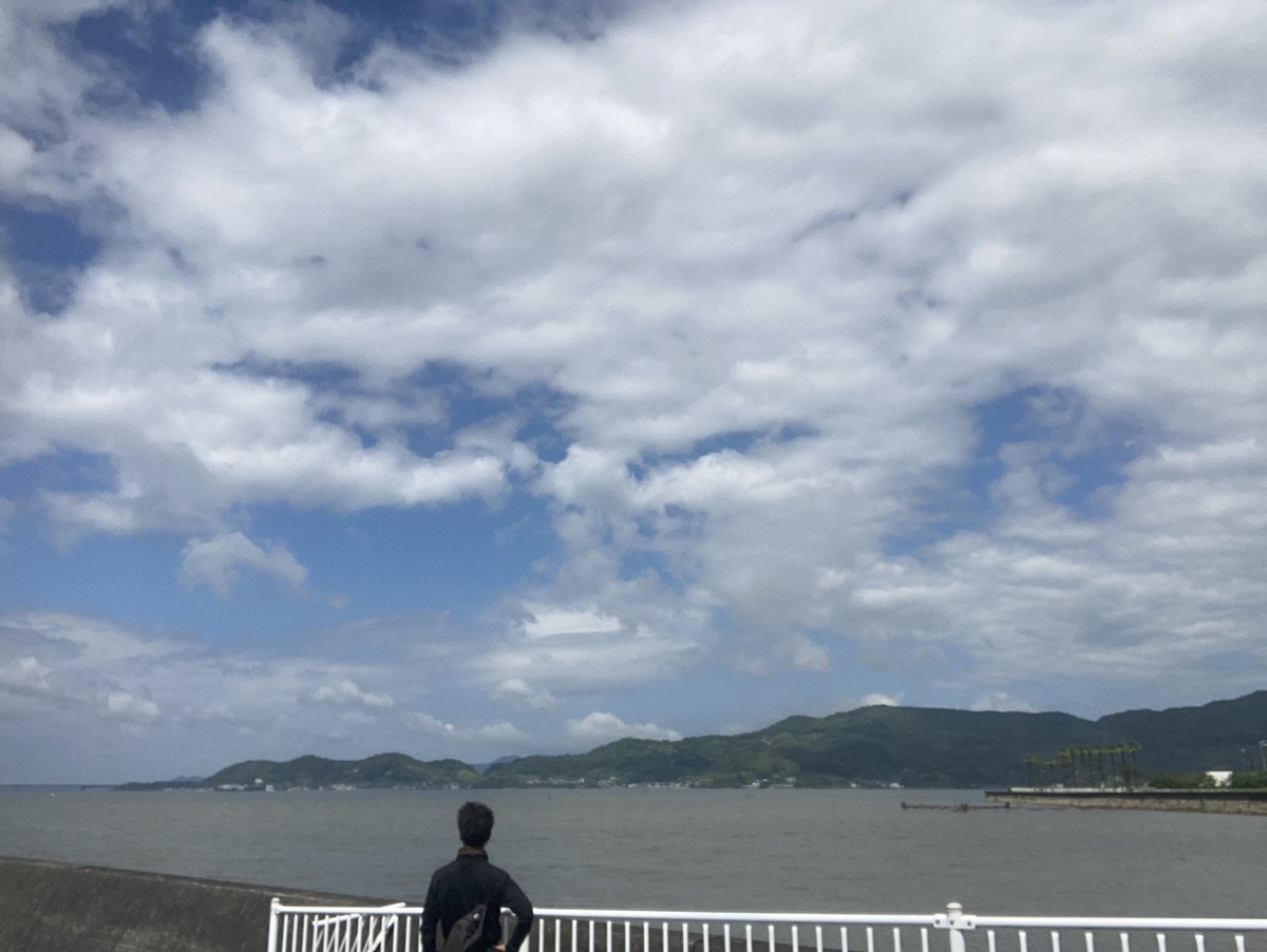 t_morishima's tweet photo. 2026年6月21日
最高気温31℃。

雨上がり、晴れてきたので
チャンスとばかり、#ウォーキング

湿度が高いのか、蒸し蒸しです。
汗をかきながら、歩きました。
※暑かった

今回は、川の #河口 付近を歩いたのですが、
日陰で風が吹く場所は気持ち良かったです。 https://t.co/oBAzFdfQkR