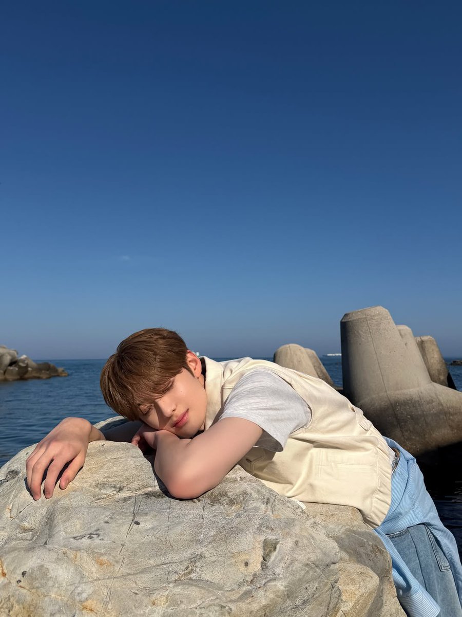 sanghteon's tweet photo. 260621 ald1 instagram #상현 #SANGHYEON

☀️🐬🐋 https://t.co/UrGHiTVaxp
