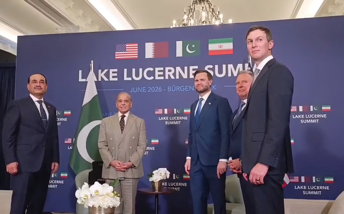 GovtofPakistan's tweet photo. Prime Minister Muhammad Shehbaz Sharif and COAS & CDF Field Marshal Syed Asim Munir meeting with Vice President of the United States J.D. Vance and the US delegation on the sidelines of US-Iran technical level talks as a follow-up of Islamabad MoU being held in Burgenstock, Switzerland.

#PakistanForPeace