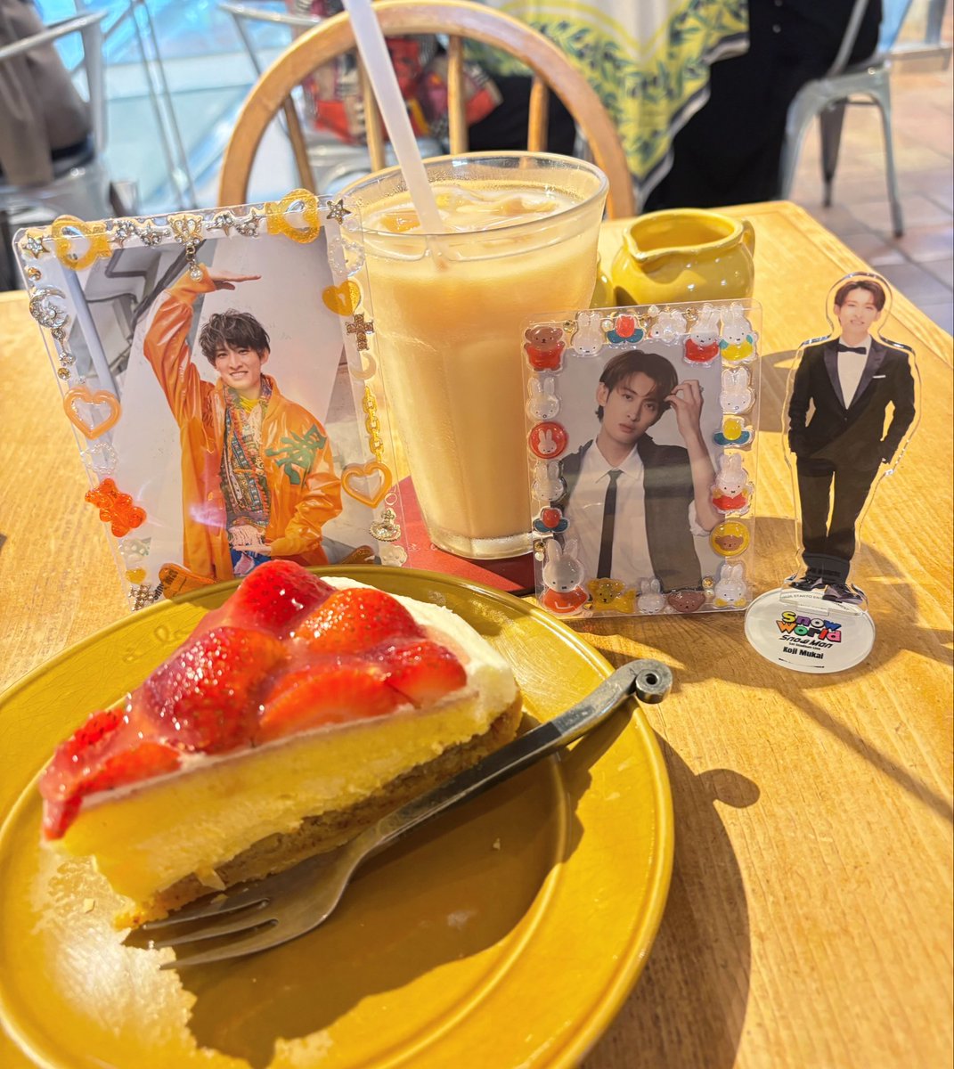aoi___DL's tweet photo. こぅじ（ミッフィーも）お誕生日おめでとう🧡いつも綺麗な顔でありがとうね❣️ https://t.co/YEMaBrXB9i