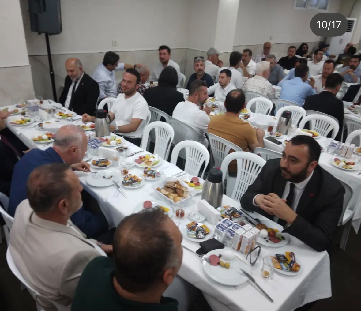 MHP_KartalIlce's tweet photo. Milliyetçi hareket Partisi Kartal İlçe Başkanımız Sn. Ersin UZUNKAYA,MHP Pendik İlçe Başkanımız Sn.Muharrem KIR MHP Kartal Meclis Üyemiz Sn. Nuri Köksal ve İlçe Yönetim Kurulu Üyelerimiz İle Birlikte Trabzon Çaykaralılar Derneğinin Düzenlemiş Olduğu Babalar Günü Programına Katılım Sağladılar. Dernek Başkanı Fatih Kaya Ve Yönetimine Böyle Anlamlı Bir Program İçin Teşekkür ederiz.