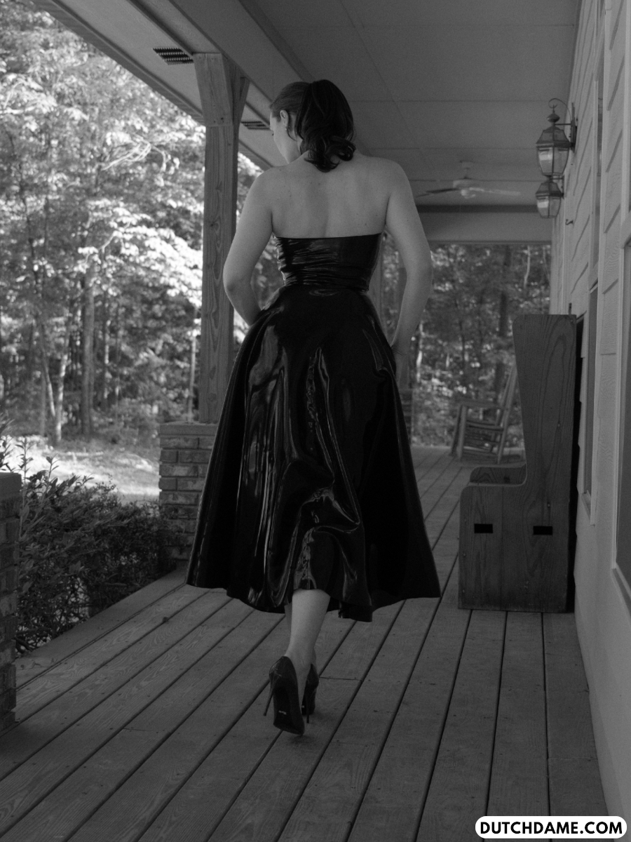 DutchDame_'s tweet photo. Casual 💙

💎 https://t.co/Y4K3pHX64X 💎

#latexfashion #latexfashionmodel #latexmodel #latexdesign #rubber #weekend #sunday #dutchdame https://t.co/3vdlgkwatj