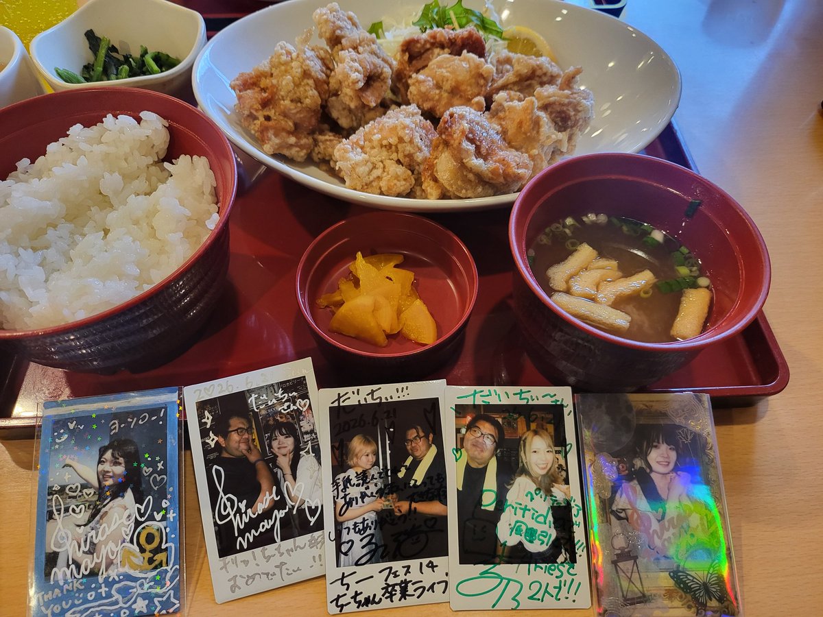 daisuke647046's tweet photo. ジョイフルの大盛からあげ定食？食べました。
何か量、多くない？(･д･`;)
#平瀬真夜 https://t.co/d6Qn3aprkk