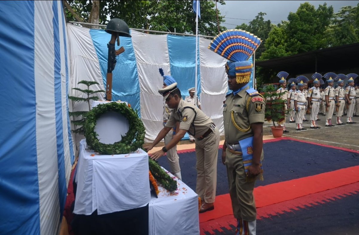 175_bn's tweet photo. 175 BN,#CRPF CELEBRATED ITS 23RD RAISING DAY. SH. RAJIV KUMAR JHA, COMMANDANT, PAID TRIBUTE TO THE BATTALION'S GLORIOUS HISTORY AND VALOUR. WREATH-LAYING CEREMONY, SALAMI AT QUARTER GUARD AND SPECIAL SAINIK SAMMELAN WERE HELD ON THE OCCASION.
@NesHqr 
@crpfindia 
@northeast_zone https://t.co/4vOhLKq3Si