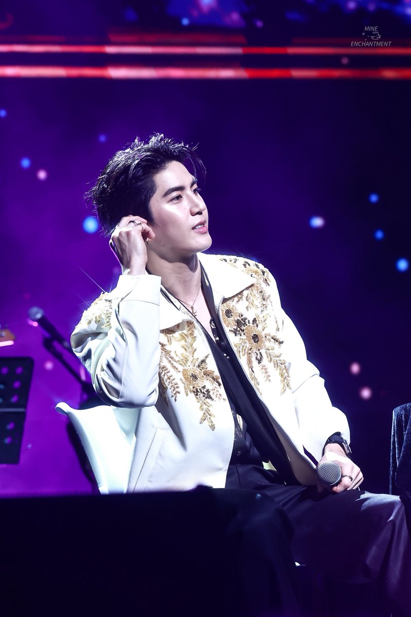 mineenchantment's tweet photo. เอาดอกไม้มาให้คนสำคัญ                           คนสำคัญ

TOGETHER IN JS DREAMS
#JimmySeaDreamScapeInSG https://t.co/NYduAYYZ0T