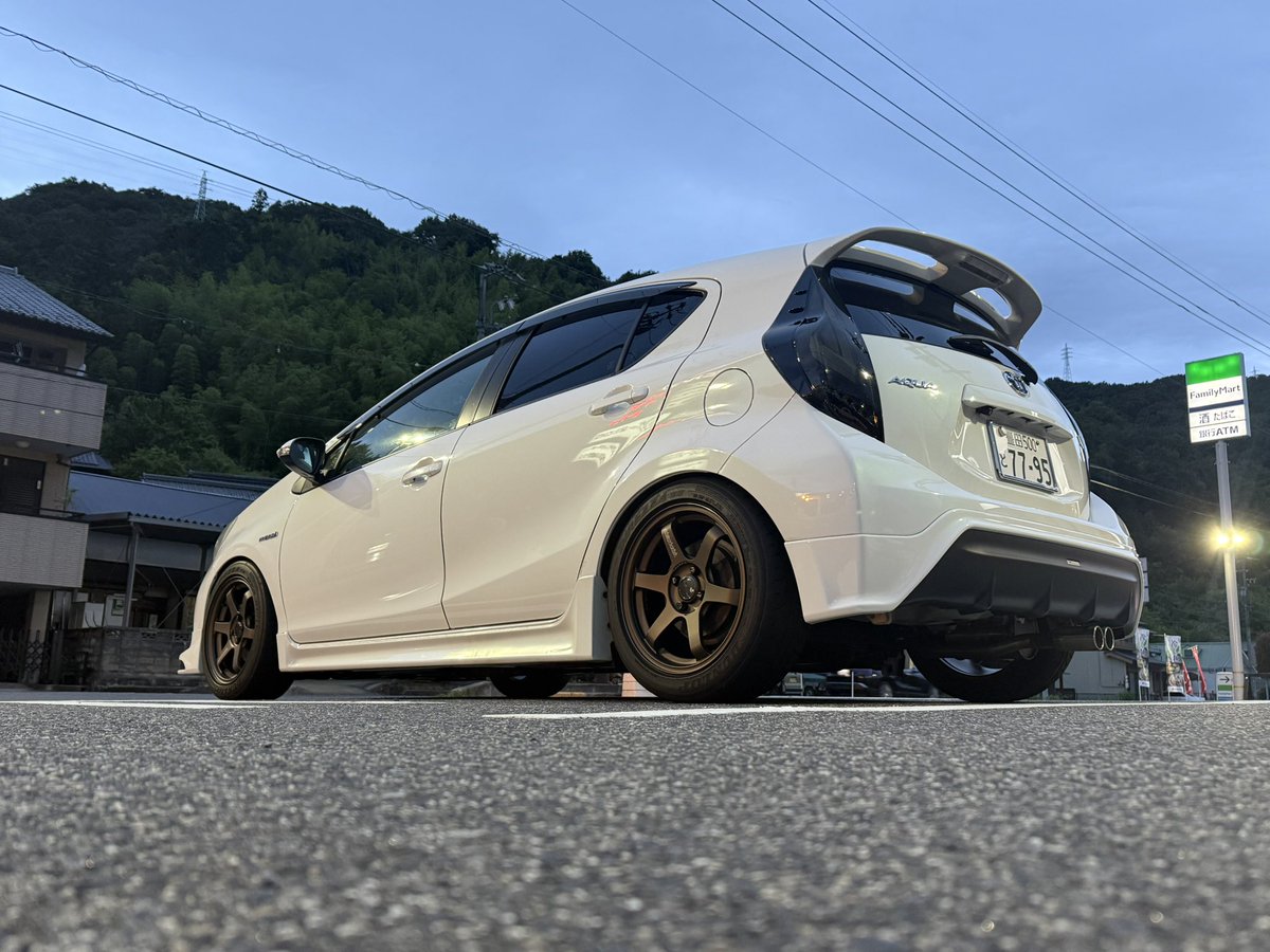 show_vab's tweet photo. テインの車高調って全然下がらん？
あとちょい回したら全下げなんだけど笑 https://t.co/FdEZYbMY0p
