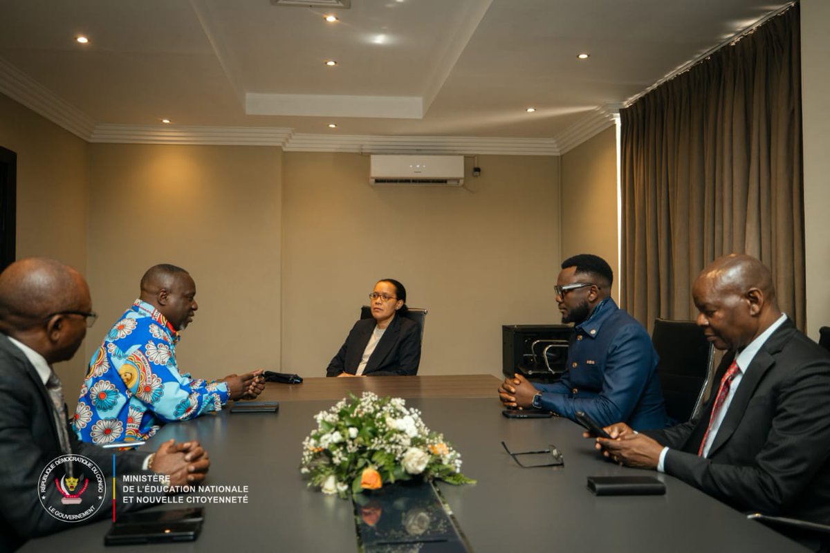 MinisterEDU_NC's tweet photo. MINEDUNC
21 juin 2026 |

• La ministre d'État, ministre de l'Éducation nationale et nouvelle citoyenneté, Raïssa Malu, est arrivée ce dimanche à Lubumbashi pour le lancement officiel, prévu le lundi 22 juin au Lycée Tuendele, de la session ordinaire de l’Examen d’État 2026.

• Aussitôt arrivée, elle a présidé une réunion de coordination avec l’administration provinciale de l’Éducation du Haut-Katanga 1, conduite par le directeur Joseph Mwinkeu Tshiend.