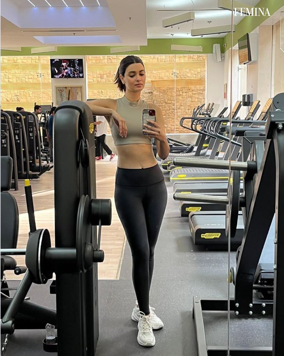 FeminaIndia's tweet photo. Who says yoga fits are only meant for the studio? Equal parts comfortable and stylish, they’re made for morning coffee runs, weekend errands, post-workout plans, and everything in between. Because when your outfit looks this good, it deserves to go wherever you do.
#Femina #Fashion #Celebs #fyp