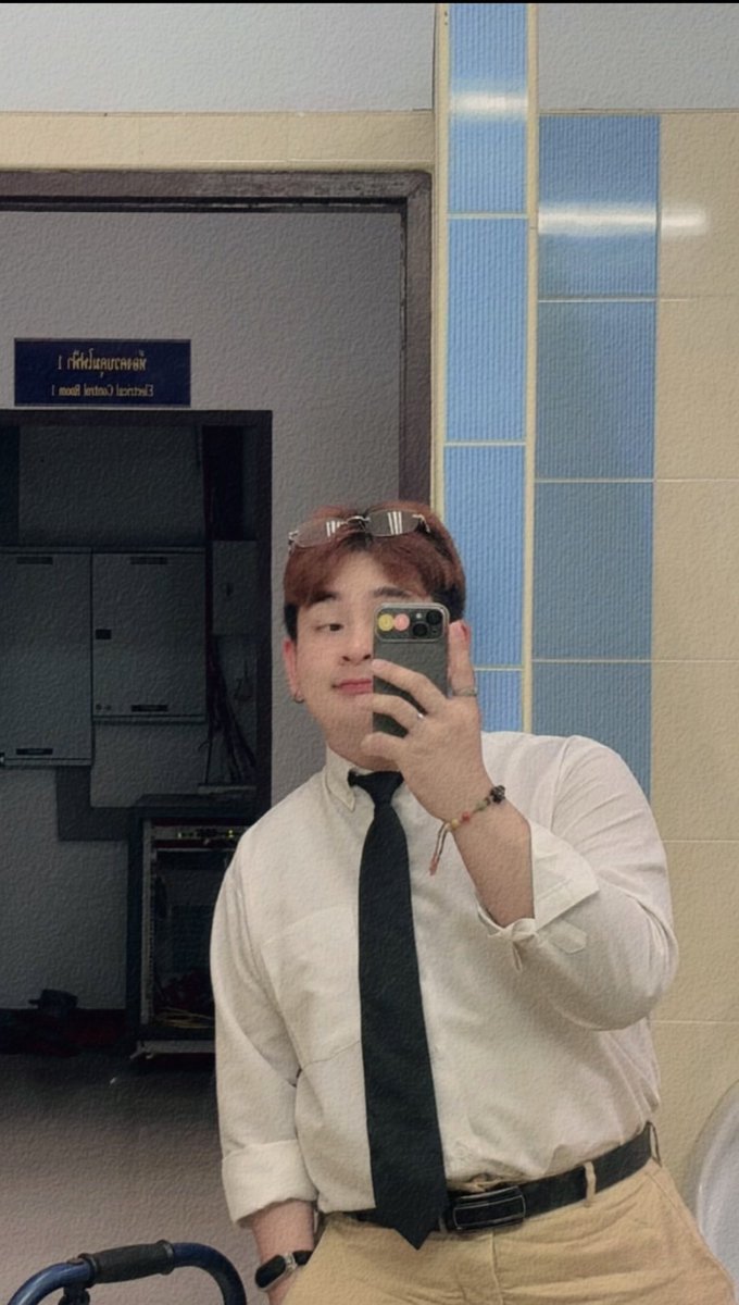 repeephat_mj's tweet photo. สวัสดีคับผม ✨💕

ชื่อ : อู๋ /ฉมอู๋ /รพี เรียกได้หมดเลยน้า
อายุ : 25 ขวบ
อาชีพ : เจ้าหน้าที่ของรัฐตัวกระจ้อย
สถานะ : โสดมาปีกว่าๆ 
ความพิเศษ : เราเป็นผู้พิการ จากอุบัติเหตุ
เป็นรุกที่ไม่เหมือนรุก และสามารถรับได้นิดหน่อย 🙈✨ https://t.co/C0kloJYVu1