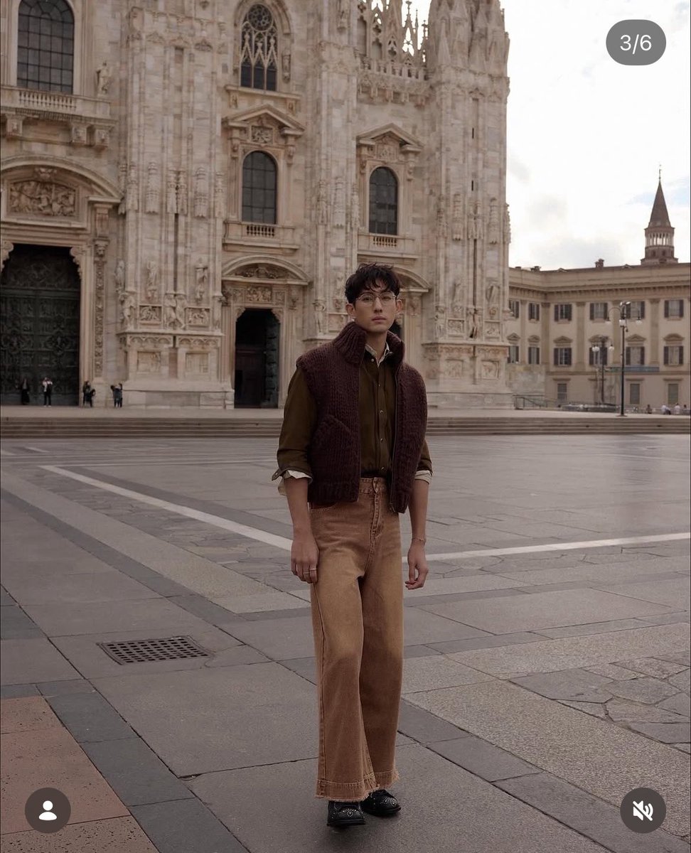 zhengtongs's tweet photo. Ayden in 2025 vs. Ayden in 2026. Same place, completely different vibe. Alone vs. with Elio.

I love how Ayden has probably experienced so many things before, but it’s so obvious that life feels brighter and happier now that he’s experiencing it all with Elio.

#Aylio https://t.co/Q5lMVwmxkR