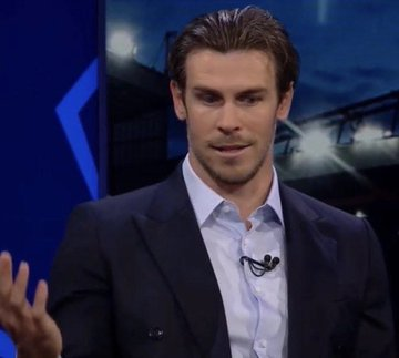 icardo8's tweet photo. 🚨🚨ÚLTIMA HORA: GARETH BALE: 
“Hubo un momento en el fútbol que cambió por completo mi perspectiva sobre la rivalidad. Estaba lidiando con un problema muscular recurrente que me persiguió toda mi carrera, cuando recibí un mensaje sorpresa del entrenador físico del Real Madrid.

Me dijo: ‘Leo se enteró de tu lesión y quiere ayudarte’. 💙  

Lo siguiente que supe fue que recibí una llamada directa del propio médico de Messi. Me dio un plan de recuperación que le había funcionado a él, además de los ejercicios exactos de rehabilitación que Messi siguió en 2013 🩺📋.

También me recomendó una clínica deportiva de primer nivel en Barcelona donde van los jugadores de élite. 🏥🇪🇸.”

“Esa experiencia me mostró que el profesionalismo no se trata de los colores o los escudos de los clubes 🤝. La verdadera grandeza es lo que das a los demás, incluso si son tus rivales. Messi es una persona primero, leyenda en segundo lugar 🐐❤️. 

Cuando la mayoría trata El Clásico como una batalla, Messi le recordó a todos que el fútbol es más que goles: se trata de corazón y respeto 🌍✨”