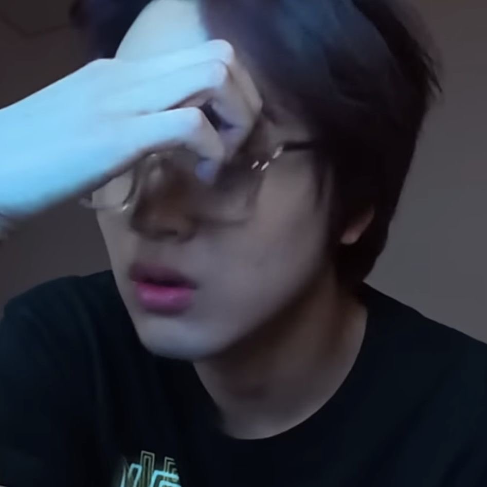 mariorvndra's tweet photo. 🐯: Gimana perutnya dh enakan?
🐻: Udah
🐻: Tapi skrg kepalanya pusing
🐯: Mau dipejetin lagi, ga?
🐻: Engga. Tar aja
🐯: Coba sini—
🐻: Gamau
🐯: Yang—
🐻: Dyy, diem dulu dyy
👶🏻: PAPA!
👶🏻: Papa, wel al yu?
👶🏻: Papa maw tue cotat nda?
🐻: Dyy—
🐯: Apa?
🐻: Tom yum enak keknya
🐯: https://t.co/qSTYqqcgKL