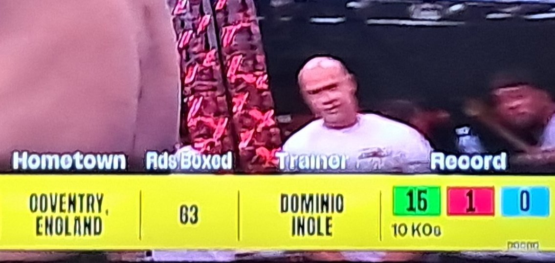 Atleti4eBer's tweet photo. @DAZNBoxing ese trainer 😂 https://t.co/CAeOEMhkID