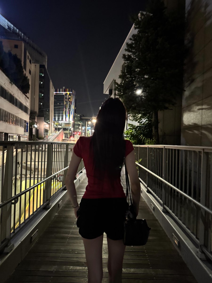 GFS_backup's tweet photo. [PIC] 260621 - Yuju (yuuzth) post

🐶📸🍬🍭

#GFRIEND #YUJU @YUJU_atarea https://t.co/tcJHaa4IfO