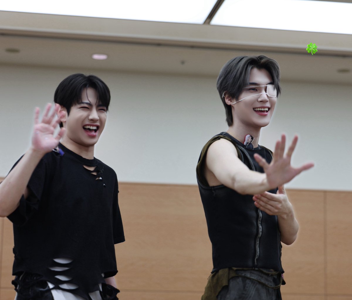 leedong_ty's tweet photo. 260621

いたビンかわいい❤️🩵

#EVNNE #ケイタ #ハンビン #KEITA #PARKHANBIN #케이타 #박한빈 #이븐 https://t.co/mbB9LHNCY1