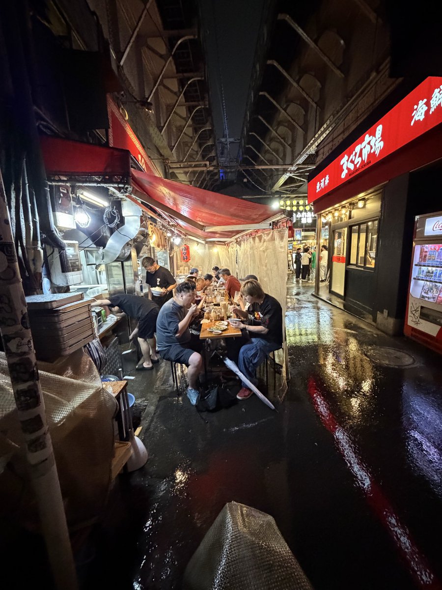 MMhk416's tweet photo. 東京の線路下の飲み屋ってなんか良いよね
こう空気が少しくすんでる感じとか https://t.co/iaaHt2ObVl