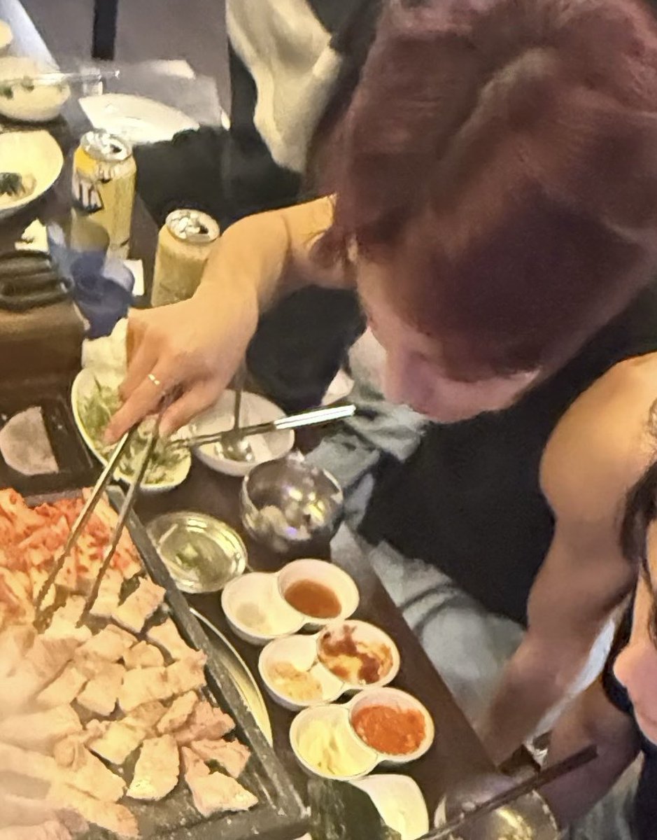 genieninizz's tweet photo. 읏쇼읏쇼고기꿉는오빵이 https://t.co/dVGH3XtnSl