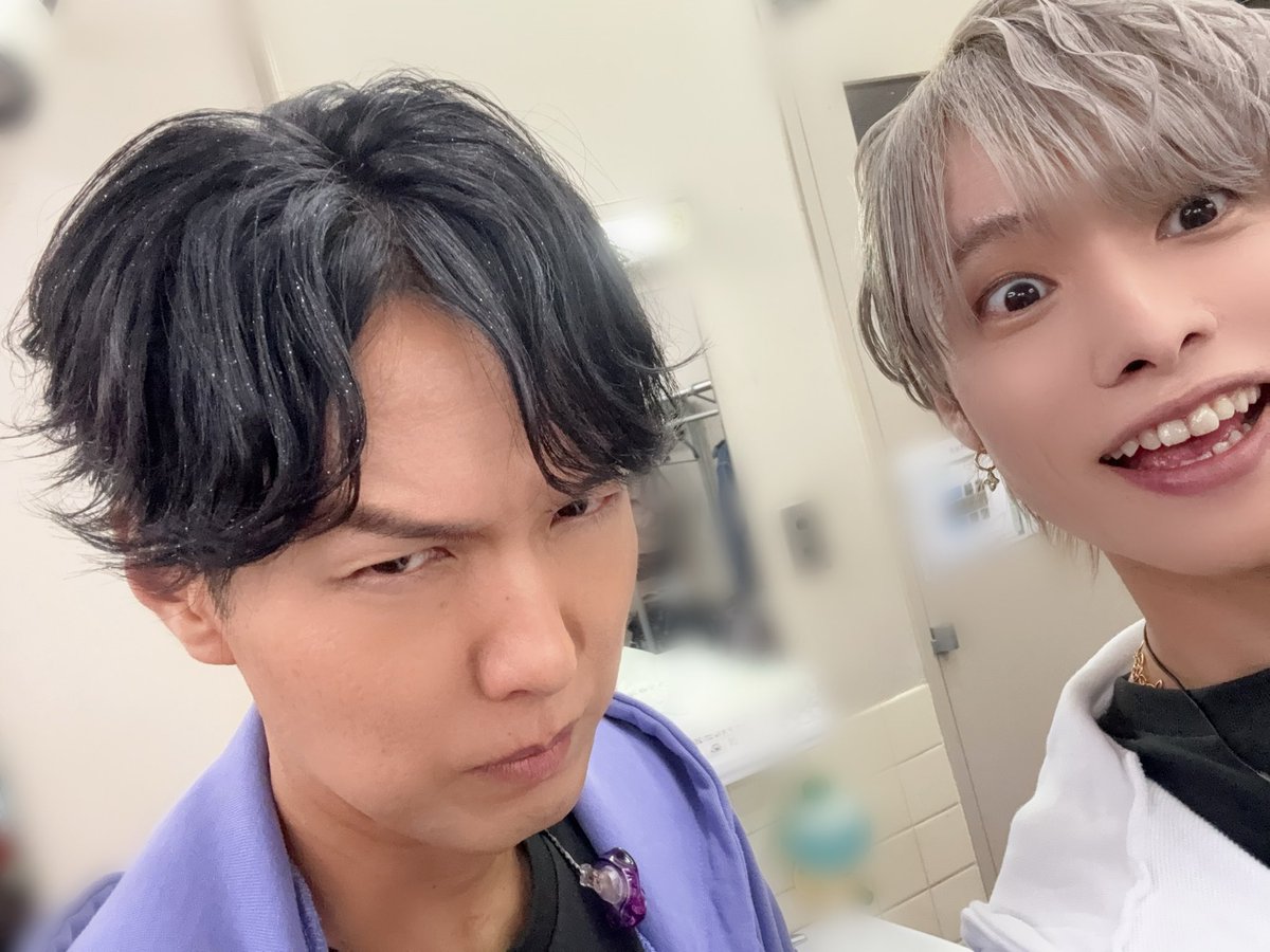 ok_nobuhiko's tweet photo. キラ紳士キラ淑女ありがとうーーーー！
名古屋王に昼はなれました👑

神谷さんがキラキラし、
よっちんパイセンとは名古屋王同士になり、
ｽﾊﾟｧｺｩのファンミ感が楽しそうで、
イクシスのこれからが楽しみなファンミでした✨

ウイングは美少女でした😘 https://t.co/HSEZhQ79PS