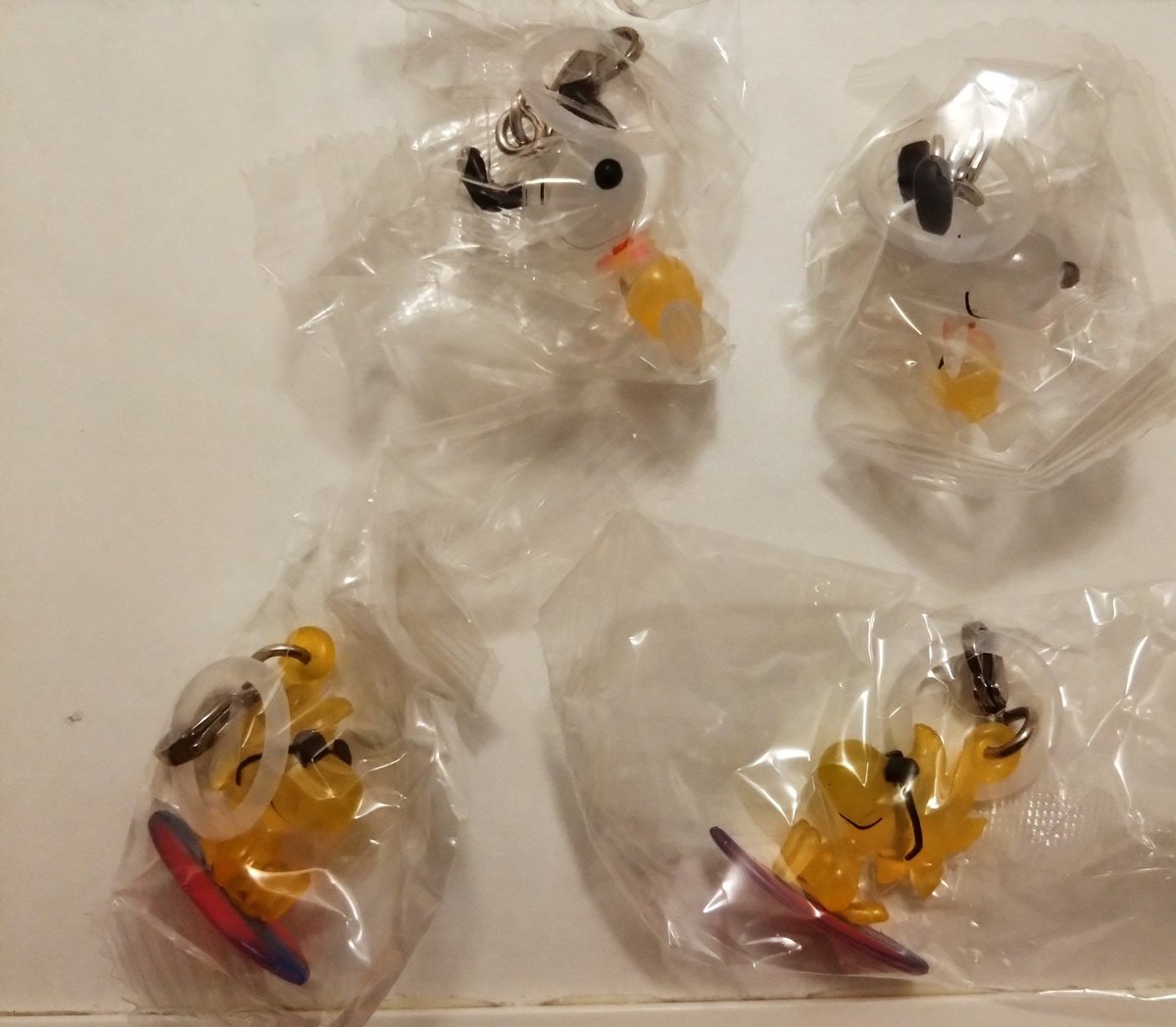 AIM02474349's tweet photo. PEANUTS めじるしアクセサリー　SUMMER スヌーピー

【譲】ウッドストック×2
　　　スヌーピーB×2

【求】オラフ×2
※1対だけでも交換お願いします🙇

郵送または広島市内手渡し希望です⭐️
検索からもお気軽にお声がけください。 https://t.co/1eyJvocGxu