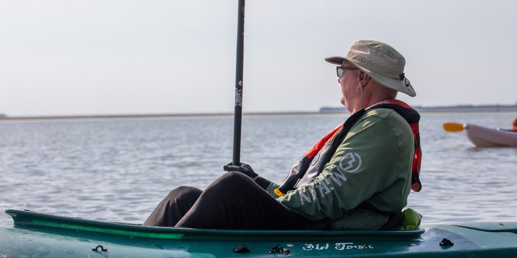 EvergladesNPS's tweet photo. Why don't dads get lost in the Everglades?
They're expert navi-gators! 🐊

To be an expert dad navi-gator, make sure you download the National Park Service app on your phone to have offline access to maps before entering the park. 

NPS Photos

#Everglades #FathersDay #NPSApp https://t.co/DhVKfzc8P9