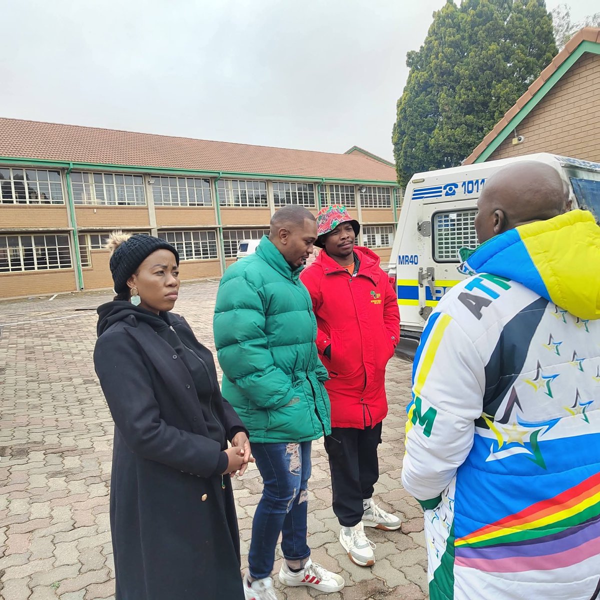 Cde_MM_Mandela's tweet photo. Today, while at the voter registration process in Midrand, I had a constructive engagement with @ZungulaVuyo . Although I am a committed member and supporter of the Economic Freedom Fighters, it was encouraging to engage with a fellow member of the broader progressive left.

Our discussion reflected the importance of political dialogue, mutual respect, and the exchange of ideas among those who share a commitment to social justice, economic transformation, and the advancement of our people. Differences in political affiliation should never prevent meaningful engagement where common interests of the masses are concerned.

It was a positive and respectful interaction, demonstrating that progressive forces can engage one another in the spirit of democracy and nation-building.