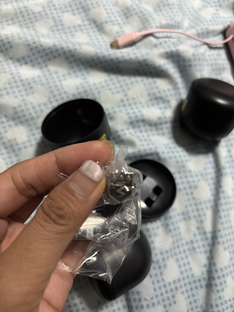 ongminonly's tweet photo. พร้อมส่ง
แหวนวงโกเล่
- สายหมอก  250฿
- พิรุณ  250฿
- อัสนี 250฿

ค่าส่งเหมาๆ  40฿
สนใจเดมมาสอบถามเพิ่มเติมได้ค่า

#ตลาดนัดรีบอร์น #ตลาดนัดreborn #ตลาดนัดมาเฟีย #ตลาดนัดkhr #ตลาดนัดรวมด้อม #ตลาดนัดอนิเมะ https://t.co/qmWNfCBDT1
