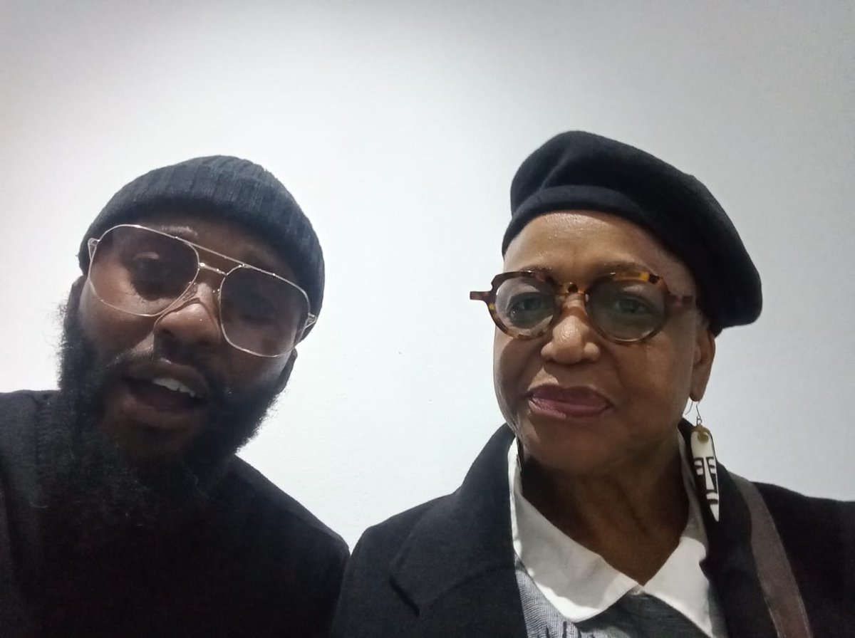 Vusi_Gold's tweet photo. Moments from yesterday's opening exhibition at SAG for #BlessedByTheBees. A beautiful and colourful exhibition served by uTata @ZakesMda . The energy was out of this world, thank you Pops 😅.
A delight to connect with Sis' @BrendaSisane as well.

What a time 🤯
#ArtComesFirst https://t.co/ZinI54PPvF