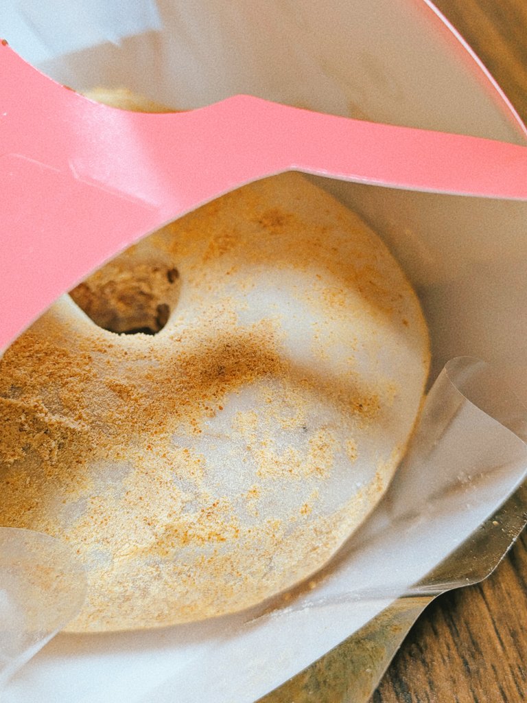 furyu__jun's tweet photo. ╌

ずっと食べてみたかった
もっちゅりんのきなこ だけ買えた🧡

もちゅもちゅで美味しい🍩ʾʾ

╌ https://t.co/pqliH3Izy6