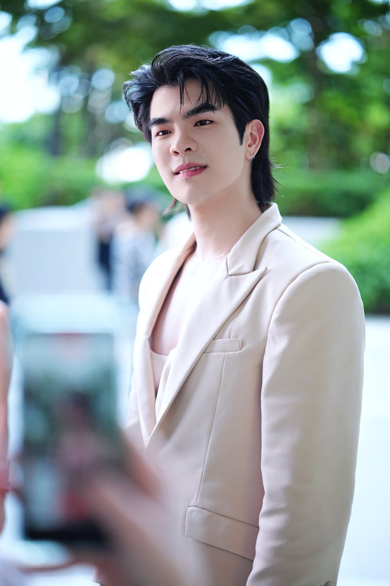 mileapoxjh's tweet photo. 😍😍😍
#GuerlainFragrancexMile
@milephakphum 
#MilePhakphum https://t.co/rRrN3t3bCf
