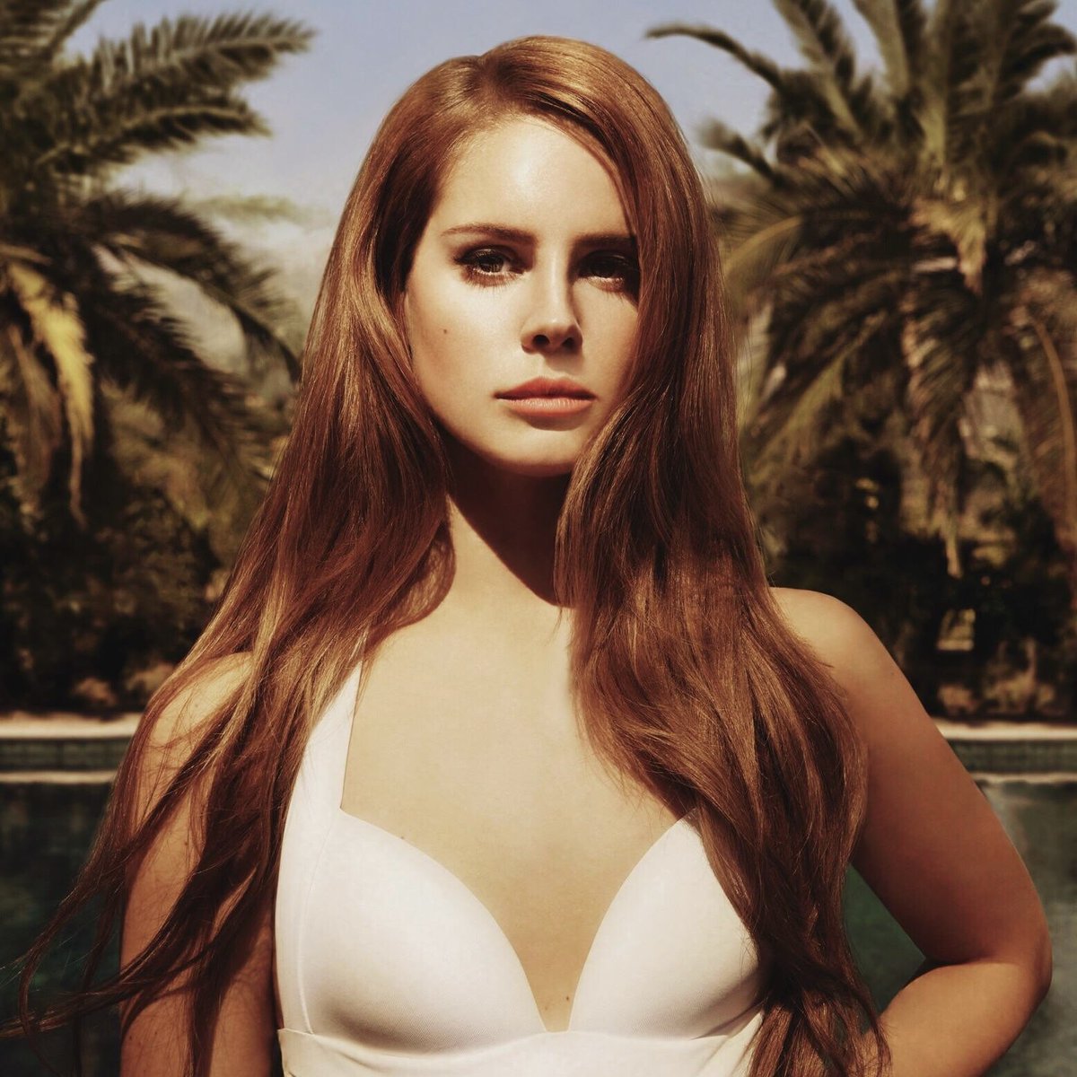 BeyondframeX's tweet photo. Happy 41st birthday to the  Lana Del Rey https://t.co/61j4nIv1p6