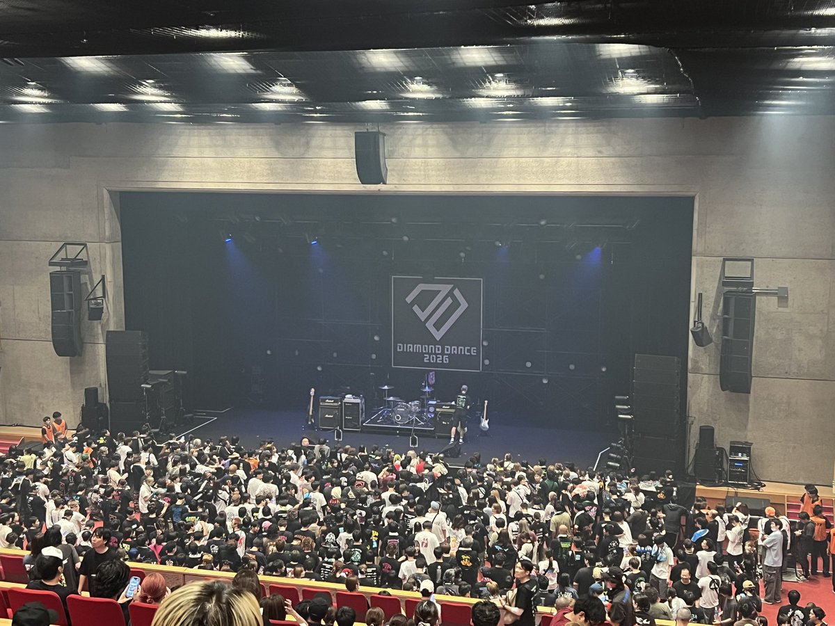 Ro_o6mo's tweet photo. 20歳になった誕生日ライブ🎶
初愛媛で最初から最後まで全部だいすきなバンドで最高すぎた
幸せな１日になったт_т♡
明日観光して神奈川帰るんだーჱ̒^> ̫ < https://t.co/uC6kkN8YvK