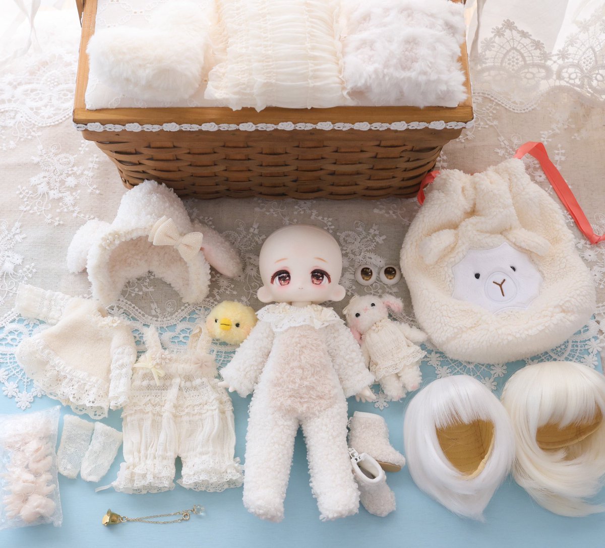 DOLLmememe's tweet photo. こちらのコラボBONBONGALAXYちゃんのお家探しはもうすぐ終了となります

盛りだくさんなコラボセットで発送のサイズもいつもより大きくなりましたので、今回は送料無料でお届けさせていただきます✨
どうぞよろしくお願いいたします𐔌՞ ܸ.ˬ.ܸ՞𐦯 https://t.co/RzxSnLwCuA