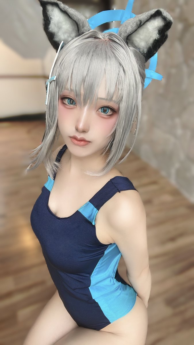 sakusaki_cos's tweet photo. シロコ水着してました🪼 https://t.co/s3CGf8eV9j