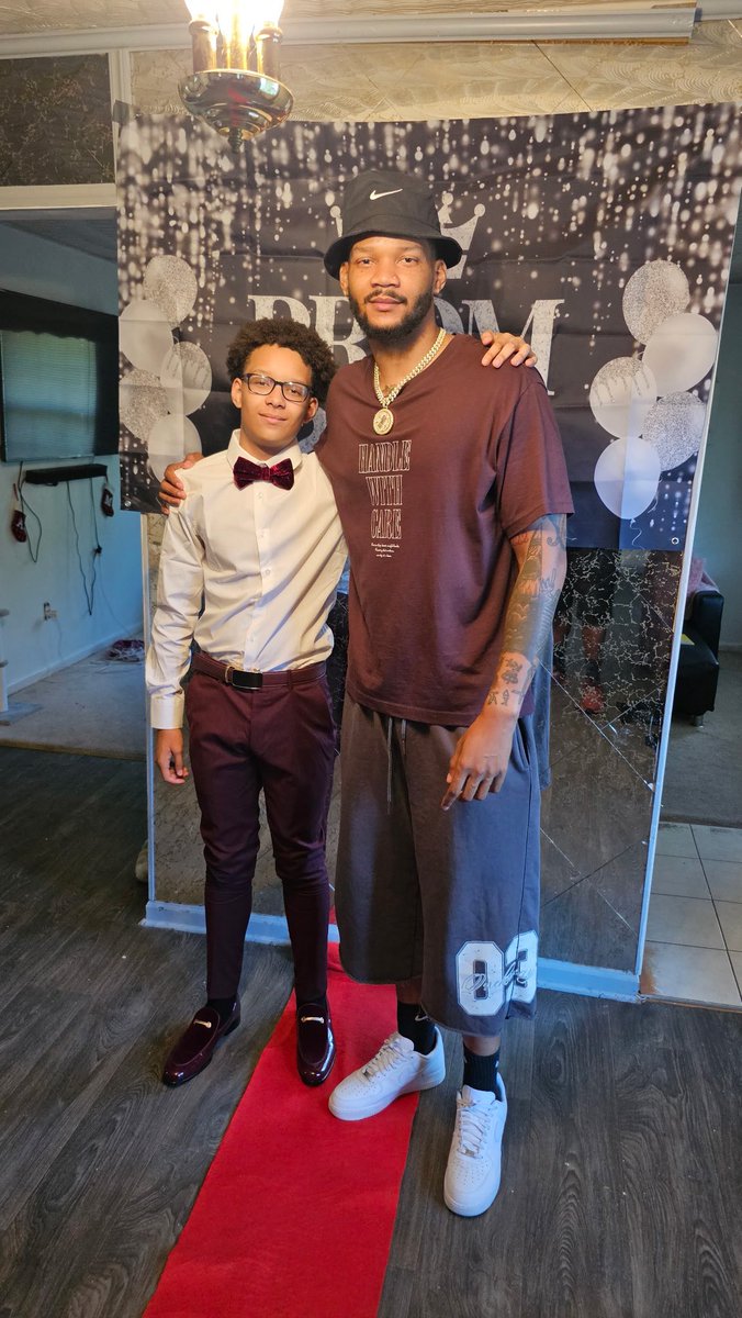 RomeoReese6's tweet photo. The only accomplishment that matters to me honestly https://t.co/2vMmI02oib