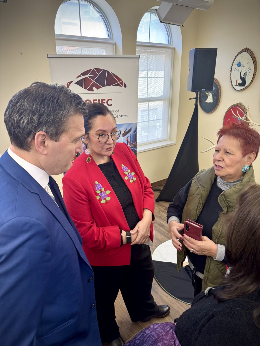 EvanLSolomon's tweet photo. On National Indigenous Peoples Day, we honour First Nations, Inuit and Métis Peoples, their histories, cultures, languages, leadership and enduring contributions to Canada.

As we build the future of technology and innovation, we must do it in partnership, with respect, and with a commitment to reconciliation.

Happy National Indigenous Peoples Day.

🇨🇦
En cette Journée nationale des peuples autochtones, nous rendons hommage aux Premières Nations, aux Inuit et aux Métis, à leurs histoires, leurs cultures, leurs langues, leur leadership et leurs contributions durables au Canada.

Alors que nous bâtissons l’avenir de la technologie et de l’innovation, nous devons le faire dans un esprit de partenariat, de respect et d’engagement envers la réconciliation.

Bonne Journée nationale des peuples autochtones.