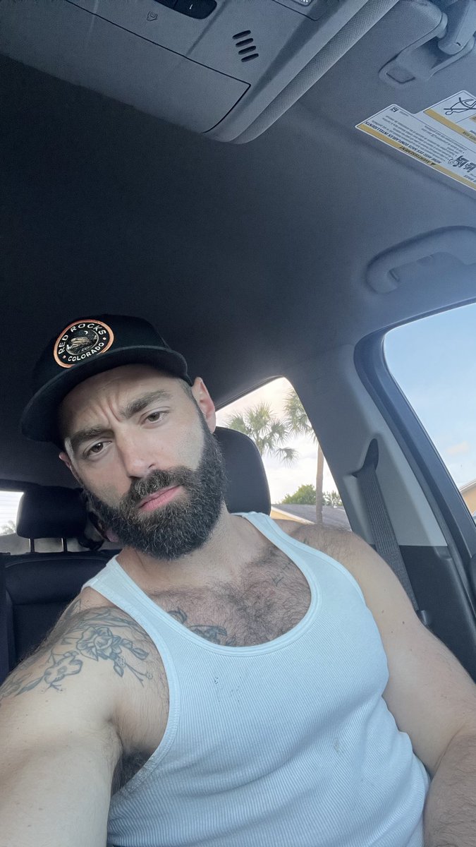 bearcubboy01's tweet photo. New to this. Show me what’s up 😈 https://t.co/169GgJCNfA