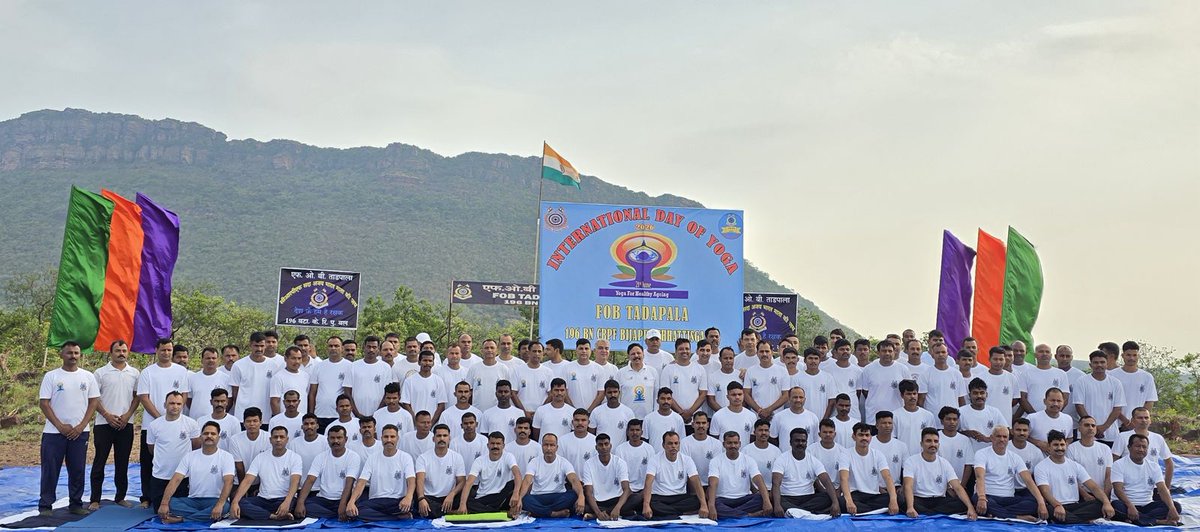 DIGOPSBJPR's tweet photo. Mass yoga session at Tadpala hill with participation of Sh. B S Negi DIG OPS Bijapur, Officers and representatives of all units. The event reaffirmed commitment to fitness &amp; mindfulness under the theme#Yogaforhealthyageing!
#crpfindia
#centralzonecrpf
#cgsectorcrpf https://t.co/olSd1jzTuX