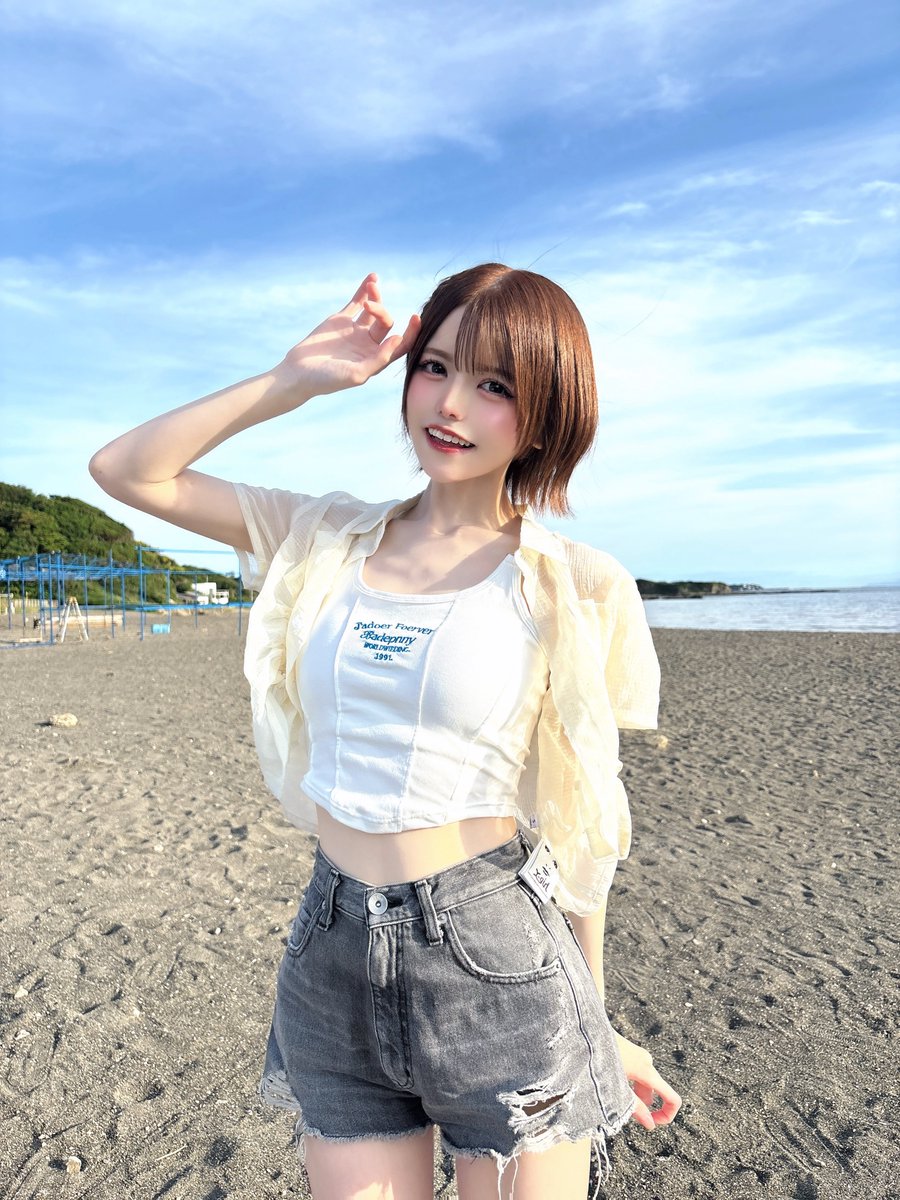 ranaqura_amino's tweet photo. 夏やし羽目外そっか https://t.co/XXZLmTSZc3