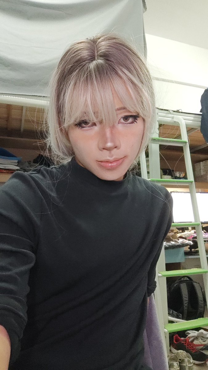 wei1716082's tweet photo. 一顶假发能用多久？ https://t.co/yOI4Xr7PZq