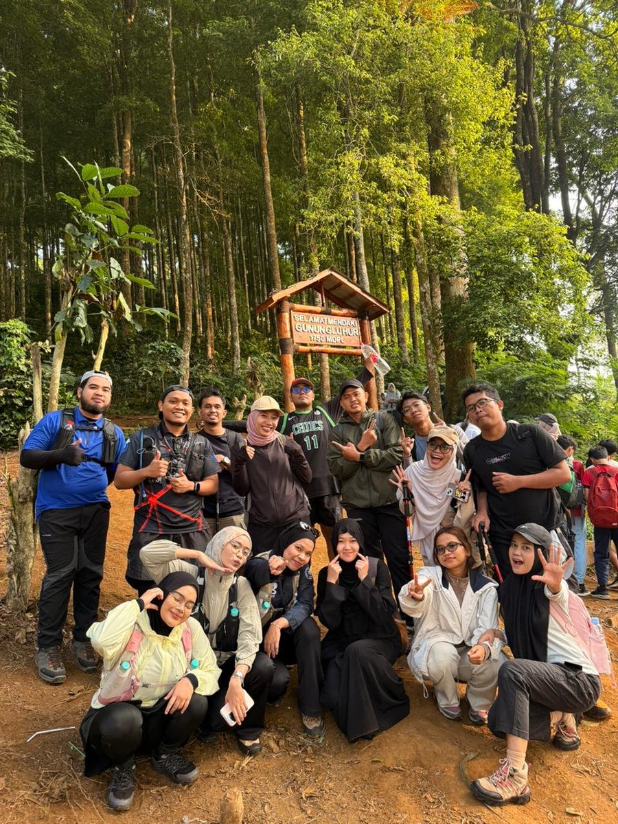 Muslimnesss's tweet photo. Seru kali bersama mereka🥰 temen² dri IKAMAPSU. Dankes all https://t.co/46JLfflniN