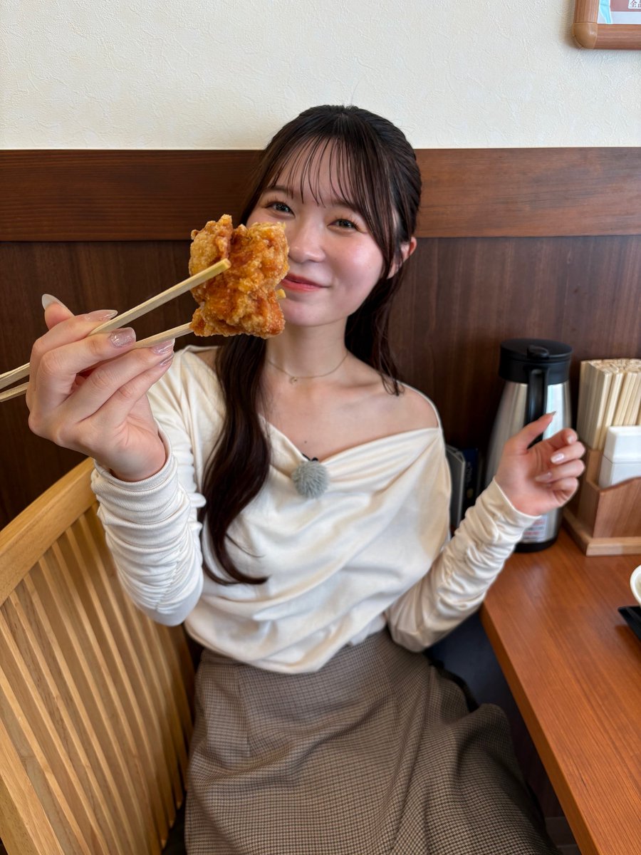 nanami_hp__'s tweet photo. チャギハ！インフォメーションで
「高山質店 古賀店」さん
「からやま 博多東那珂店」さんに取材に行ってきました🤝

本日オンエアですっ！
お楽しみに🎶

📺RKB『チャギハ！』
放送日時：2026/6/21(日)24:50〜25:20
出演者： #つるたななみ #MEI ちゃん https://t.co/vntNwbAyhV