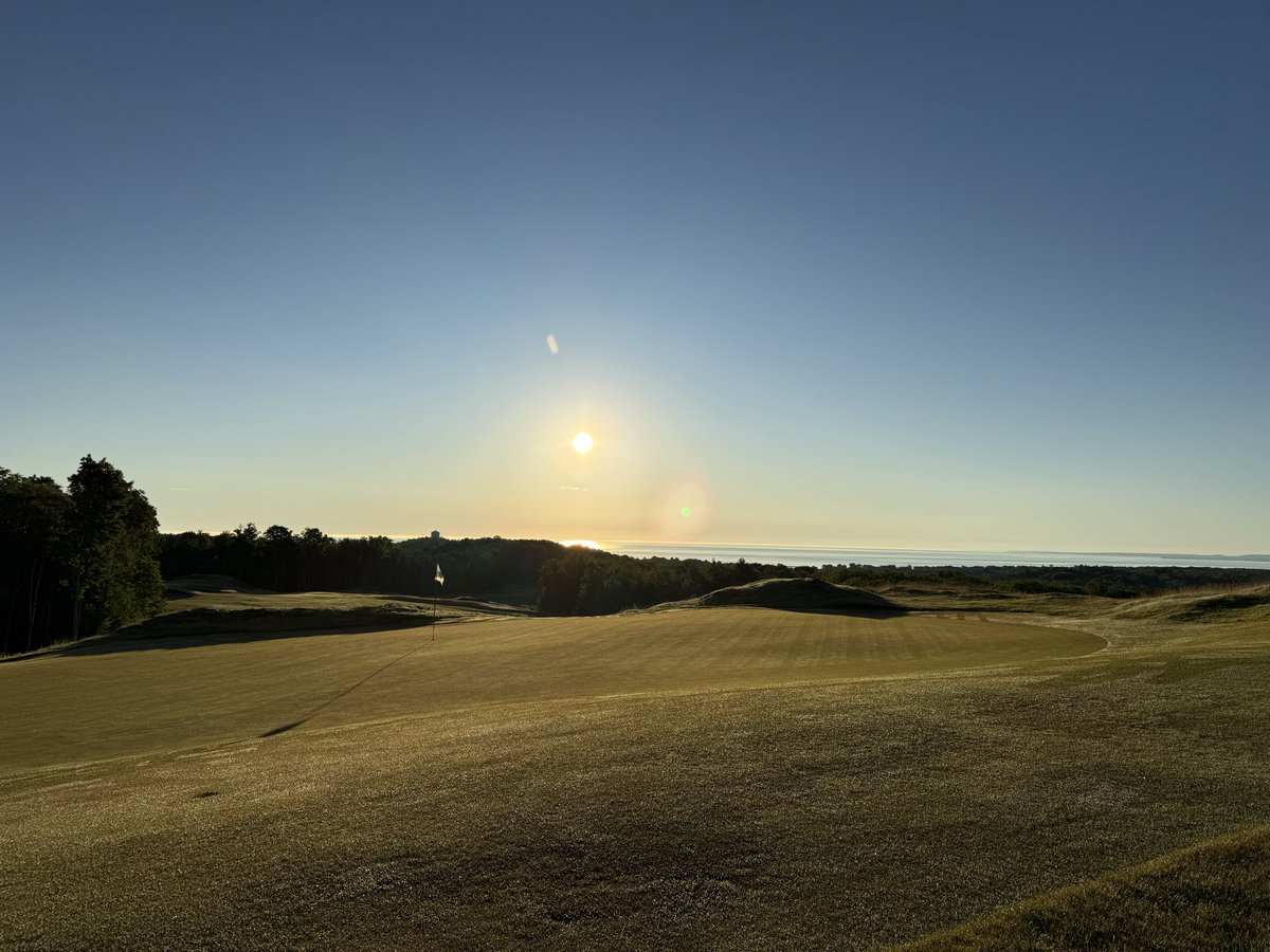 MarquetteGolf's tweet photo. Happy Father’s Day Fellas
It is a beautiful day to enjoy the outdoors!
#GetActive
#StayActive https://t.co/pb8hmeQD7e