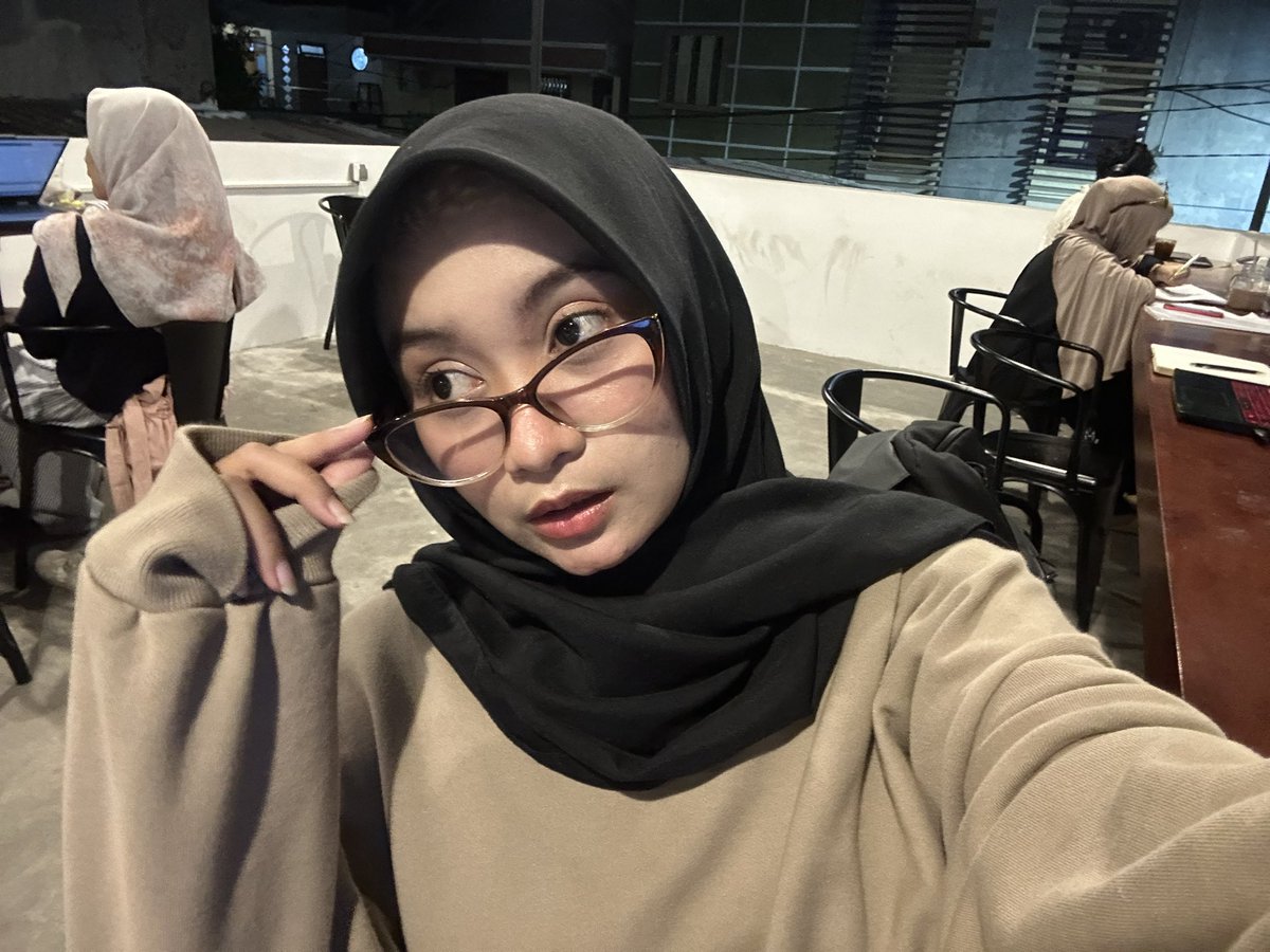 Unkii lagi Thesis😺 tweet media