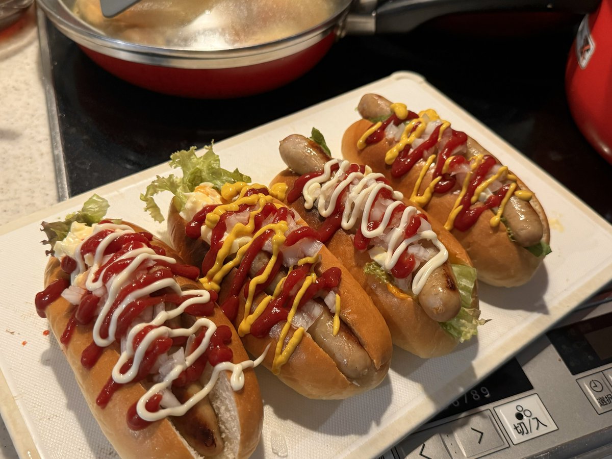 srmmly's tweet photo. 🥜🍌🥓🫐🧀🥪 https://t.co/MHB65SFN5S