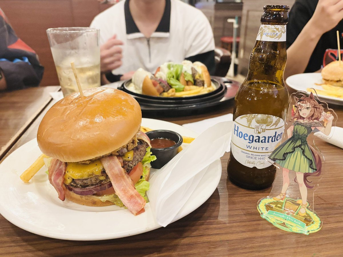 jiko_gbc's tweet photo. 今日のライブほんと来てよかった！！！
ナイスビール🍻 https://t.co/0Z1HjAWrTP