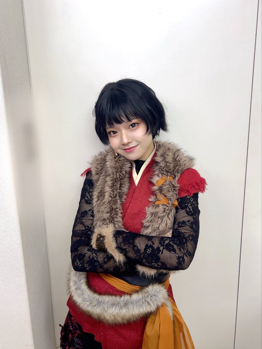 momoka_harada's tweet photo. 舞台『紅哭-KURENAI-』大千秋楽
そして、全16公演ありがとうございました！

支えて下さる皆様のおかげで無事に走り切ることができました。

緋凪として生きられたこの時間はかけがえのない時間でした。
本当にみんな大好きです。

またお会いできることを願っています🍖

緋凪役/原田 百嘉

 #紅哭 https://t.co/Zn0mZqhP20