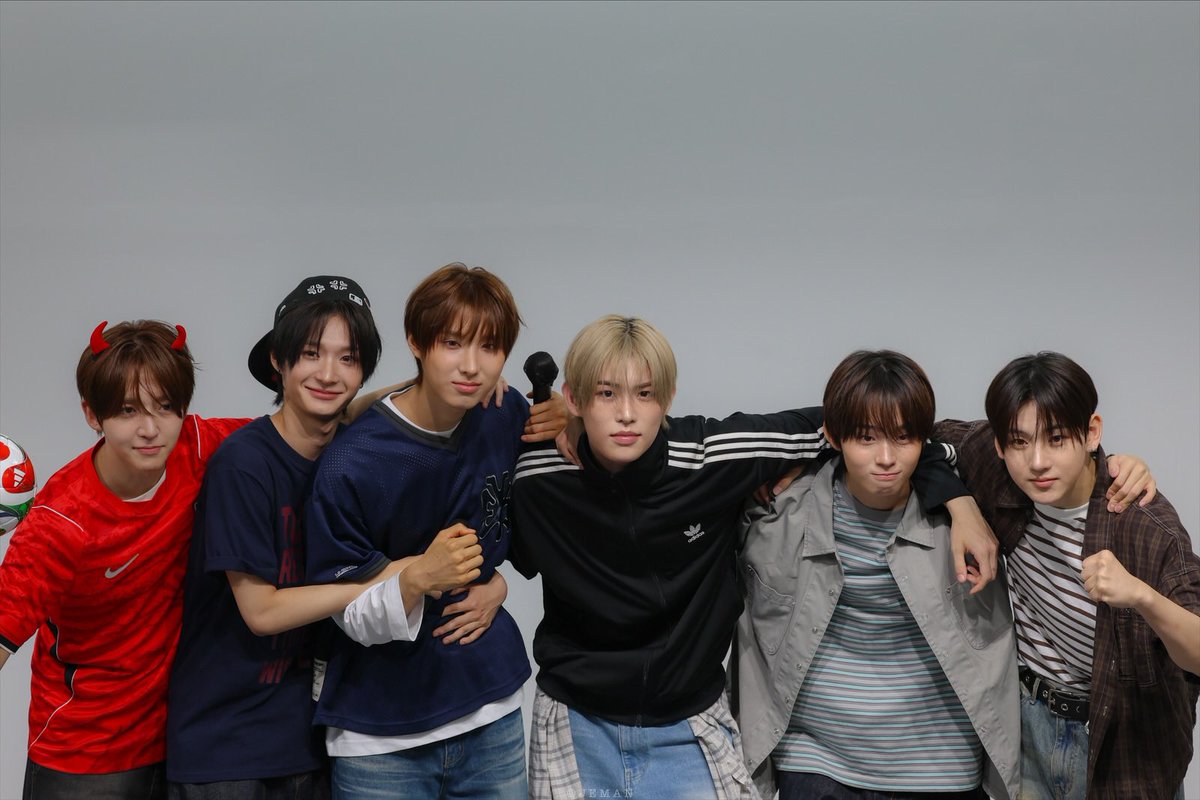jemaan05_12's tweet photo. 260620 메이크스타

아 마음 좋아 

#킥플립 https://t.co/DFTuOiSepT