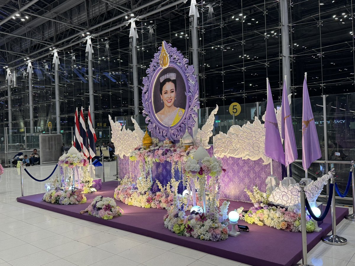 ruuswk's tweet photo. Suvarnabhumi Airport  19:40
これから雑用で帰国します。
空港はそれほど混んでいないかな😊 https://t.co/WJip2sffS7