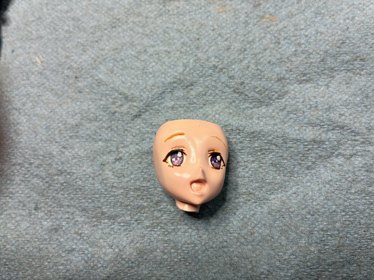 maisonmatu's tweet photo. カレンチャン
前髪の処理に雑さがみつかりやり直し、
お目目が解像度が低く、ぼやけてるので修正します。 https://t.co/mhlSzWFaxz