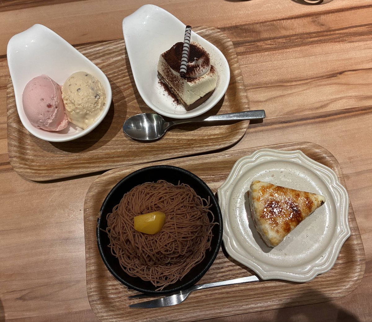 arcoballe_no's tweet photo. フォカッチャ10個食べた!!( ᴖ⩊ᴖ )
ポテトカリカリで𝑩𝑰𝑮 𝑳𝑶𝑽𝑬＿＿だし🍕1人1枚余裕すぎな美味しさだったしちょっと分けてもらった🍝生麺で🐴すぎた😭😭😭
また行きたい🥹 https://t.co/scS1g1rbUL